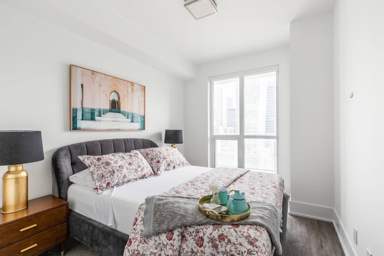 Stylish 1Br + Office Condo - Cn Tower View Toronto Dış mekan fotoğraf